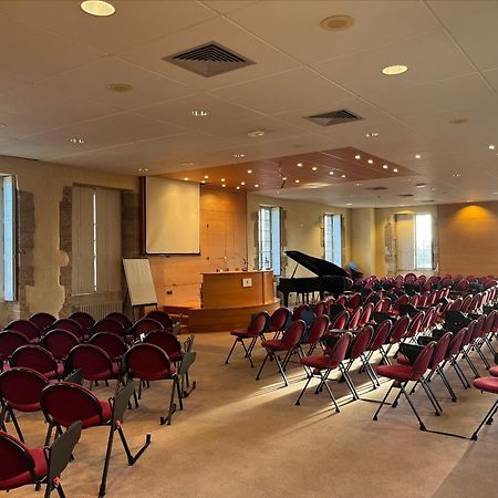 Hotellerie Saint Yves Chartres Dış mekan fotoğraf