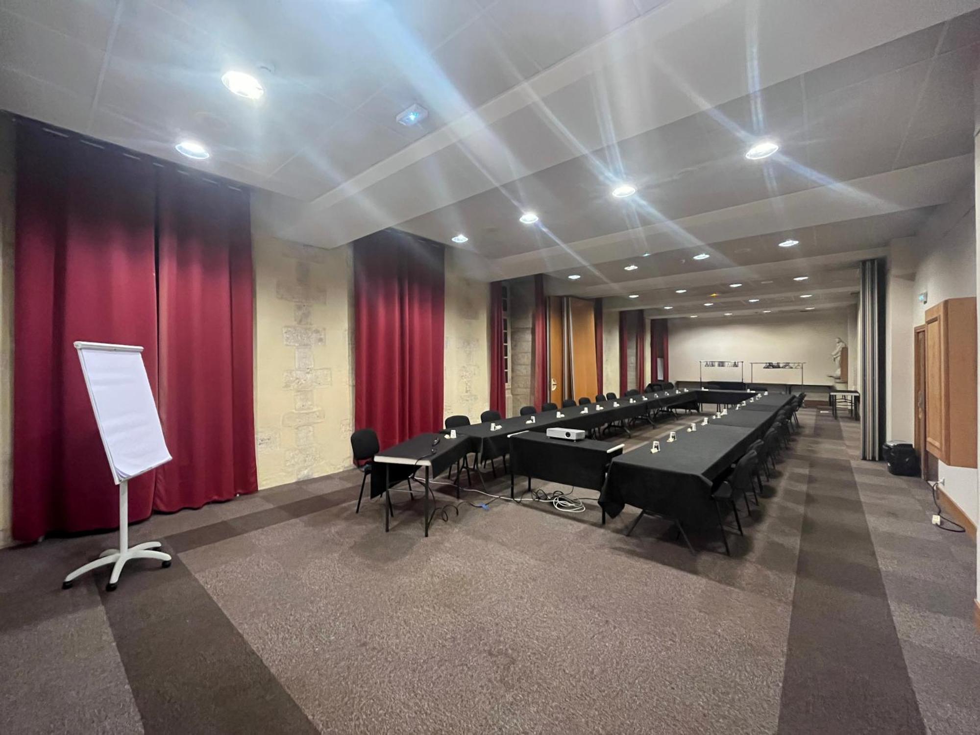 Hotellerie Saint Yves Chartres Dış mekan fotoğraf