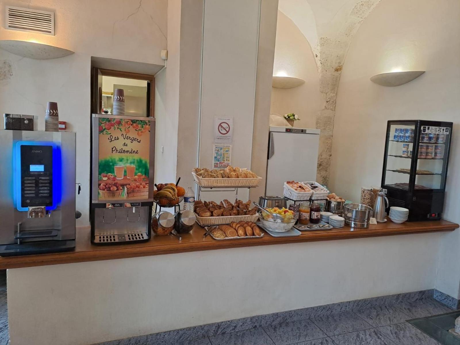 Hotellerie Saint Yves Chartres Dış mekan fotoğraf