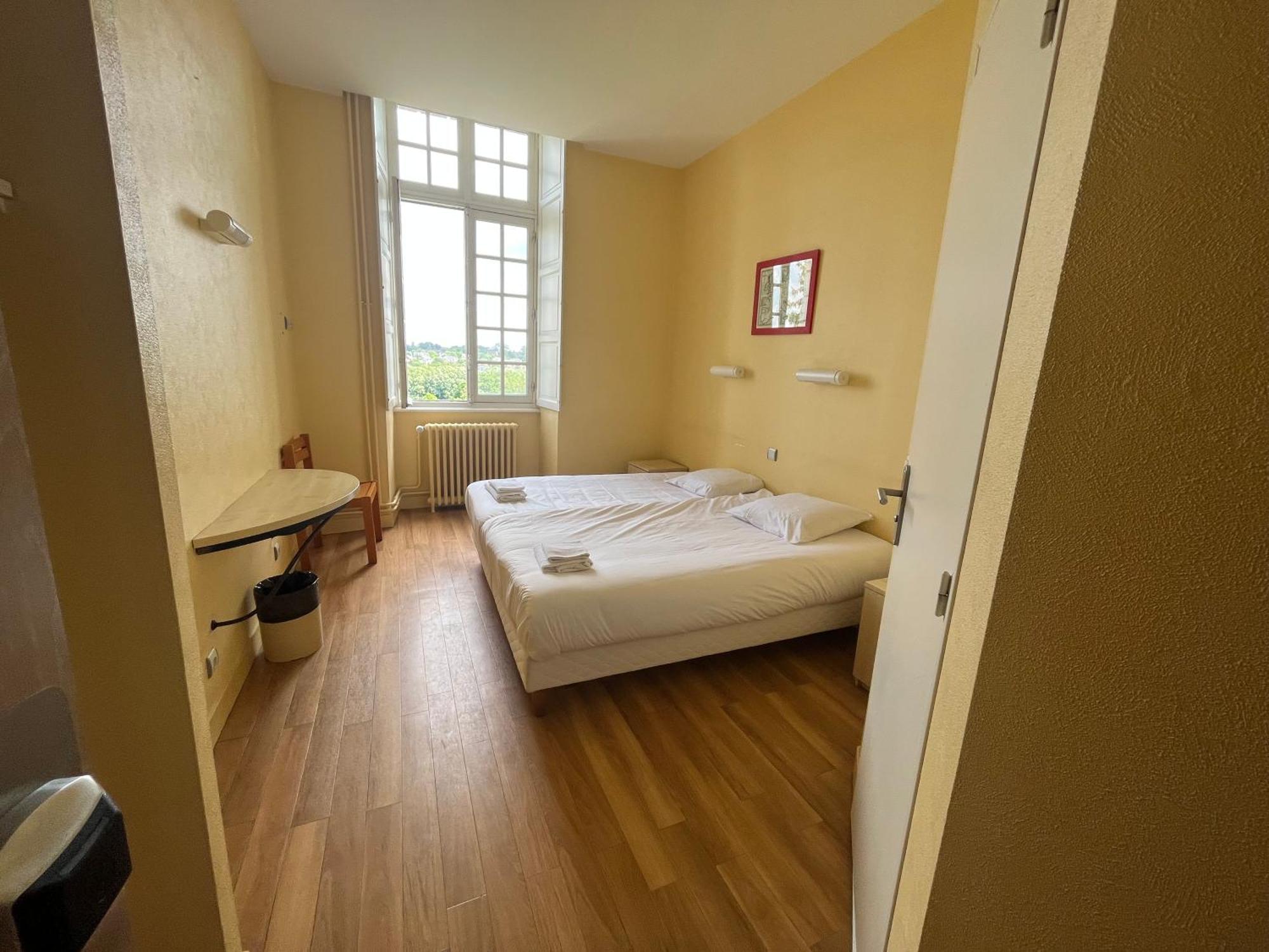 Hotellerie Saint Yves Chartres Dış mekan fotoğraf